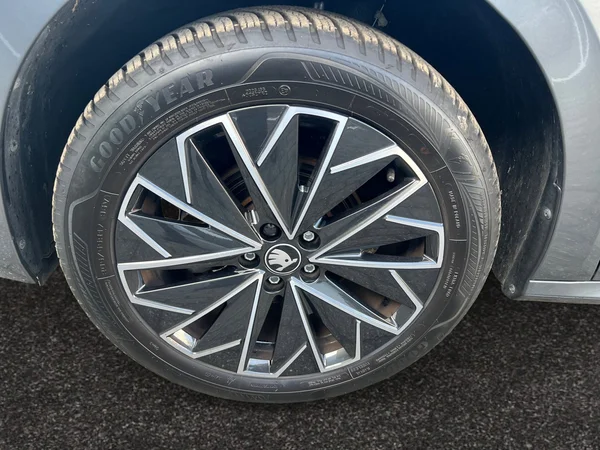 SKODA Kamiq (2025) — foto 10 van 24