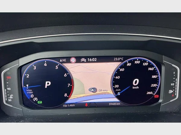 Volkswagen Tiguan (2021) — foto 7 van 35