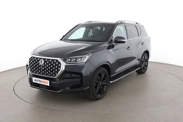 Ssangyong Rexton b89d8bd2-e256-439f-929b-c82268116775