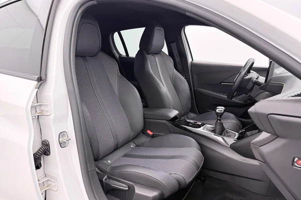 Peugeot 208 (2024) — foto 7 van 24
