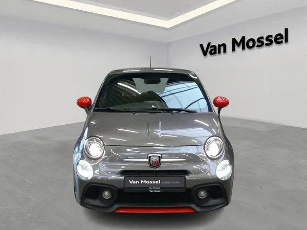 Abarth 500 (2021) — foto 11 van 18