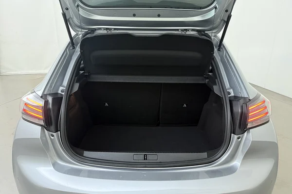 Peugeot 208 (2025) — foto 15 van 19