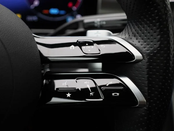 Mercedes-Benz C-Klasse (2022) — foto 15 van 54