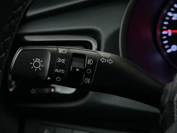 KIA Rio (2021) — foto 16 van 26