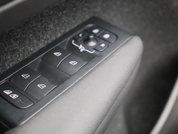 Volvo XC40 (2023) — foto 25 van 42