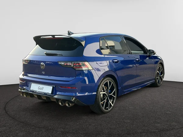 VOLKSWAGEN Golf VIII R (2026) — foto 10 van 16