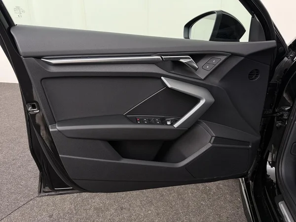 AUDI A3 Sportback (2025) — foto 7 van 18