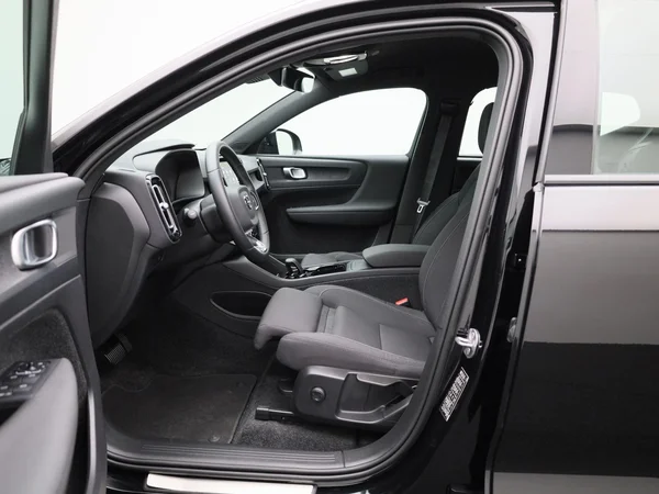 Volvo XC40 (2023) — foto 45 van 45