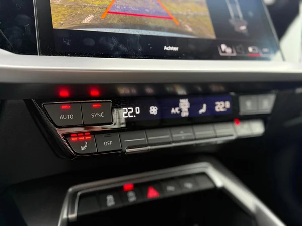 AUDI A3 Sedan (2024) — foto 21 van 28