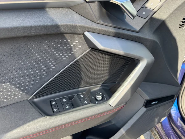 AUDI A3 Sportback (2025) — foto 5 van 16