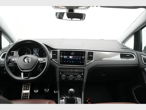 VOLKSWAGEN Golf Sportsvan (2019) — foto 25 van 27