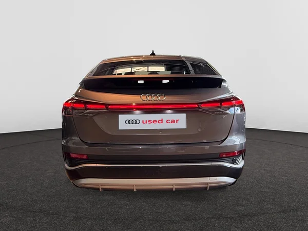 AUDI Q4 Sportback e-tron (2026) — foto 16 van 22