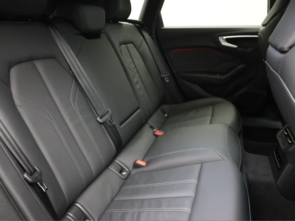 AUDI A5 Avant e-hybrid (PHEV) (2025) — foto 23 van 23
