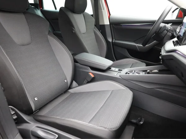 SKODA Octavia SW (2024) — foto 15 van 20