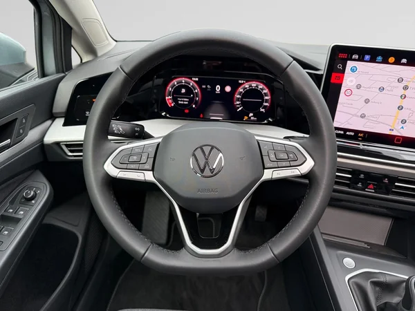 VOLKSWAGEN Golf VII SW (2025) — foto 3 van 17