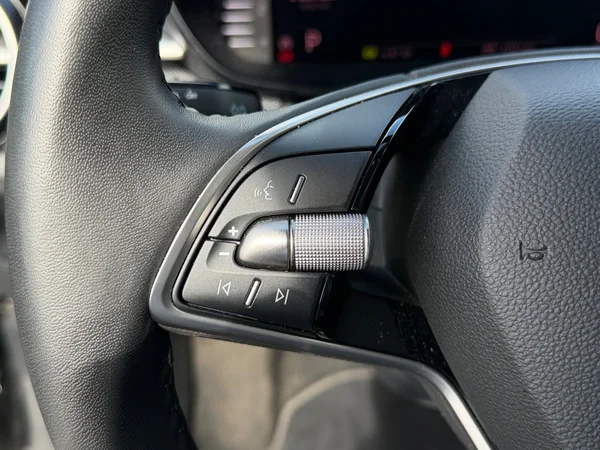 SKODA Fabia (2025) — foto 2 van 18