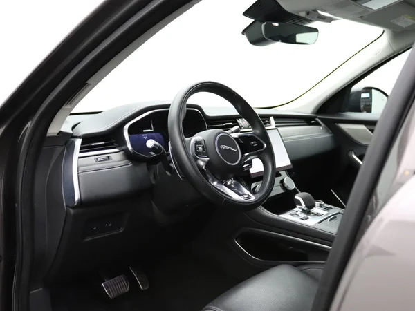 JAGUAR F-Pace (2022) — foto 8 van 19