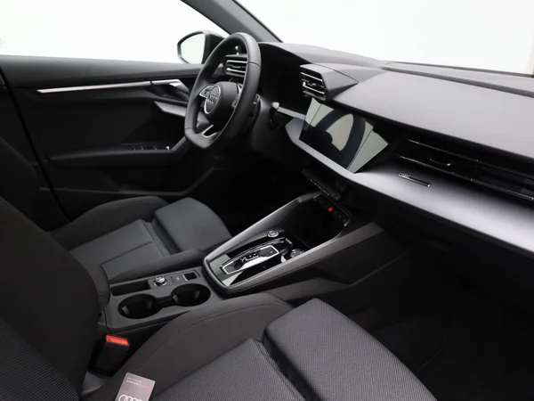 AUDI A3 Allstreet (2024) — foto 12 van 18