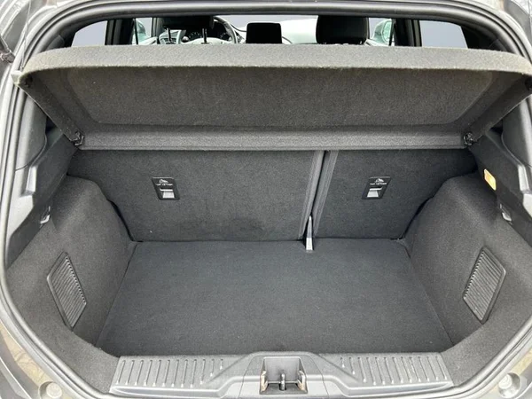 FORD Fiesta (2021) — foto 6 van 28