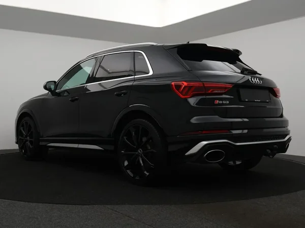 Audi RSQ3 (2023) — foto 12 van 29