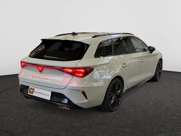 CUPRA Leon ST e-Hybrid (PHEV) (2026) — foto 8 van 24