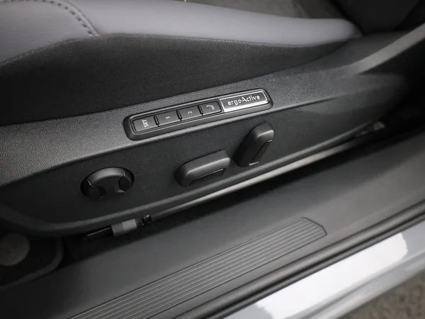 VOLKSWAGEN ID.5 (2025) — foto 18 van 25