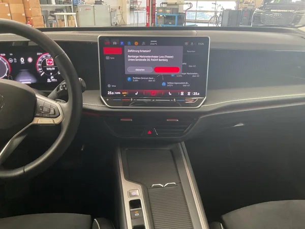 VOLKSWAGEN Passat SW (2025) — foto 3 van 22