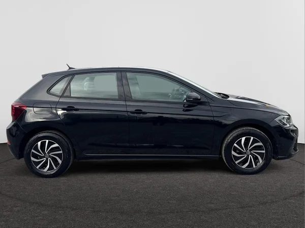 VOLKSWAGEN Polo (2022) — foto 4 van 14