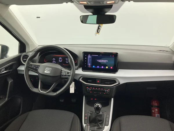 SEAT Arona (2023) — foto 6 van 34