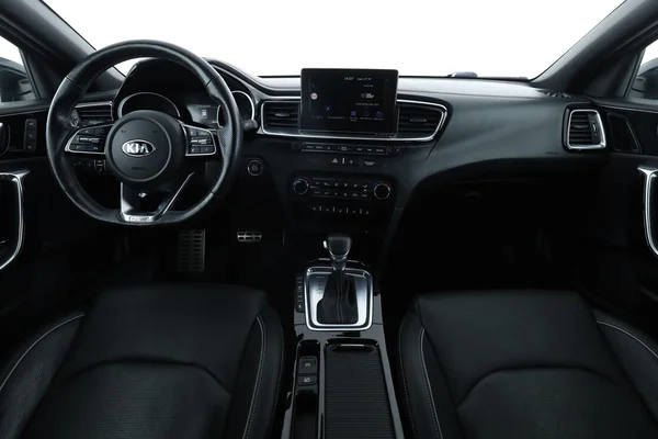 Kia cee'd (2019) — foto 3 van 16