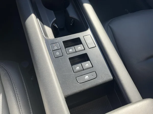 Hyundai IONIQ 6 (2024) — foto 9 van 27