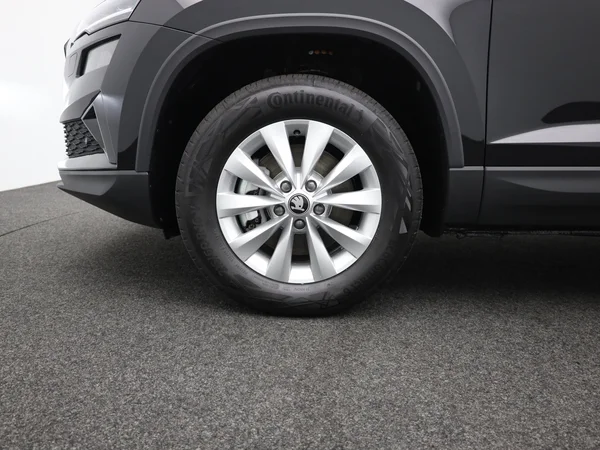 SKODA Karoq (2025) — foto 4 van 21