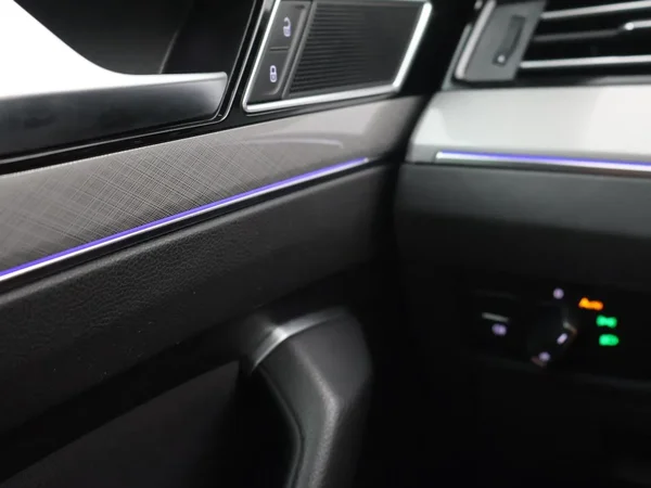 Volkswagen Passat (2022) — foto 16 van 30