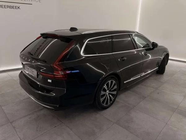 Volvo V90 (2022) — foto 16 van 20