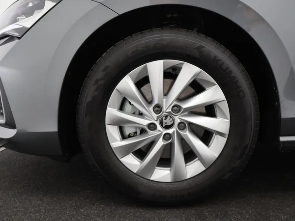 SKODA Superb Combi (2026) — foto 23 van 23