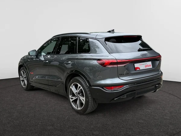 AUDI Q6 e-tron (2026) — foto 18 van 24