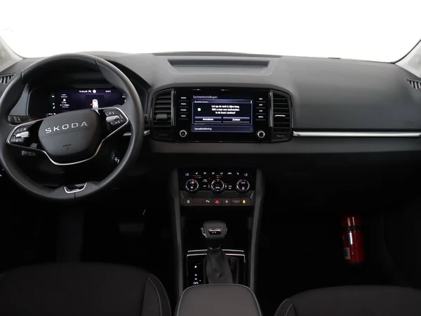 SKODA Karoq (2025) — foto 15 van 18