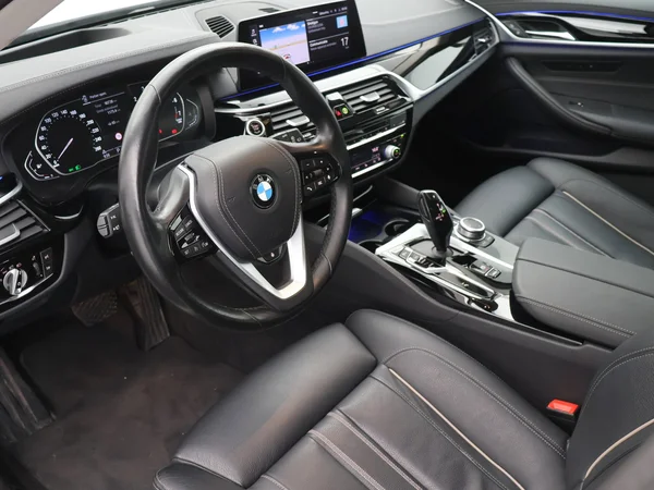 BMW 5 SW (G31LCI) (2020) — foto 2 van 28