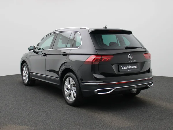 Volkswagen Tiguan (2021) — foto 12 van 41