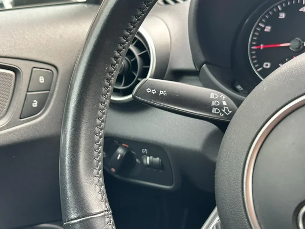 Audi A1 Sportback (2016) — foto 9 van 19
