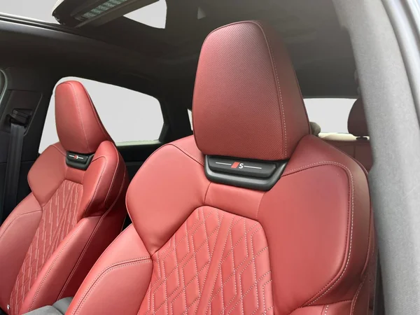 AUDI SQ6 Sportback e-tron (2025) — foto 2 van 24