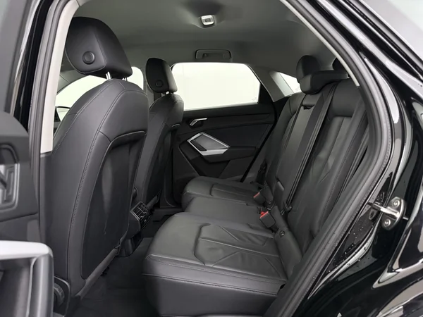 AUDI Q3 (2022) — foto 5 van 31