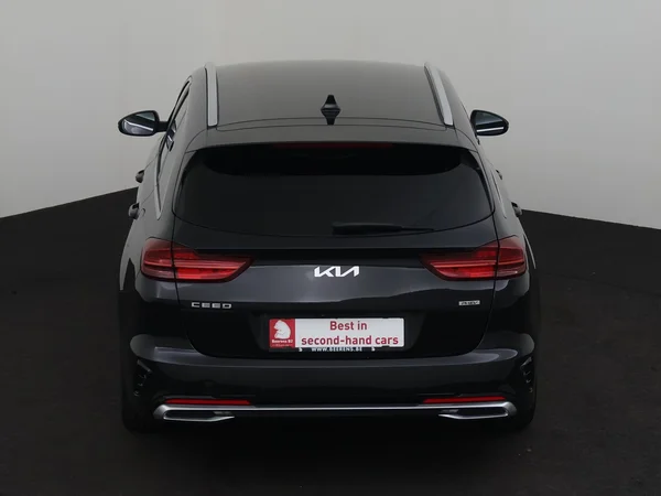KIA Cee'd (2022) — foto 27 van 30