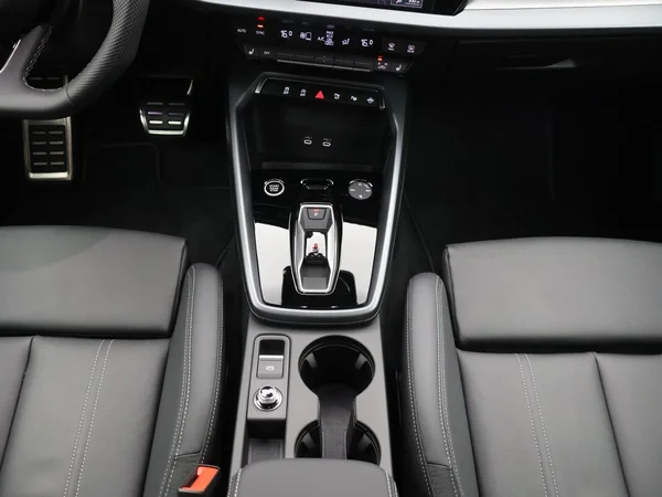 AUDI A3 Sportback (2026) — foto 4 van 28