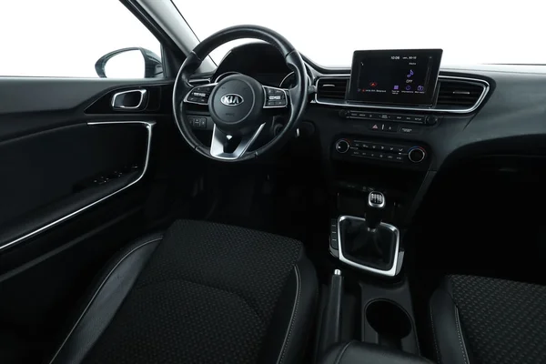 Kia cee'd (2019) — foto 4 van 16