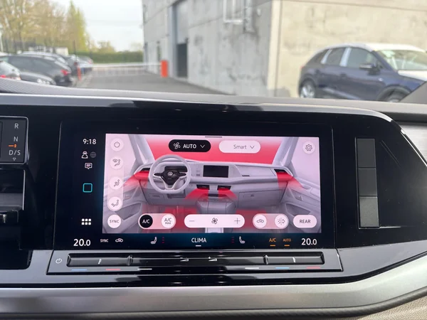 VOLKSWAGEN Multivan T7 Long (2025) — foto 5 van 22