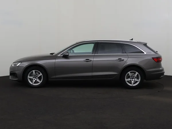 AUDI A4 (2021) — foto 12 van 30