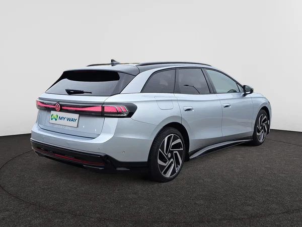 VOLKSWAGEN ID.7 Tourer (2025) — foto 34 van 36