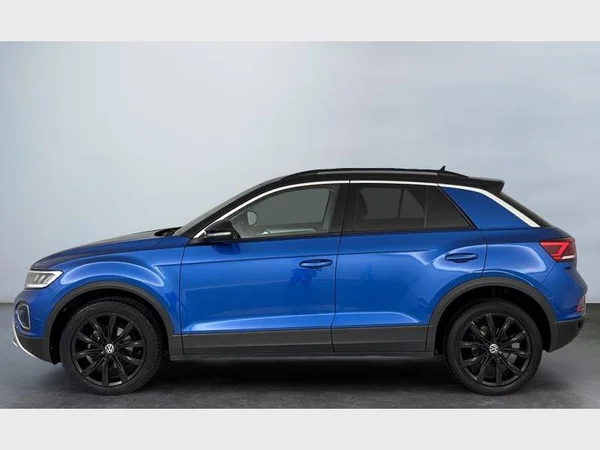 Volkswagen T-Roc (2022) — foto 10 van 15