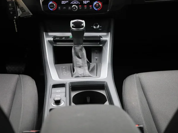 Audi Q3 (2023) — foto 4 van 42